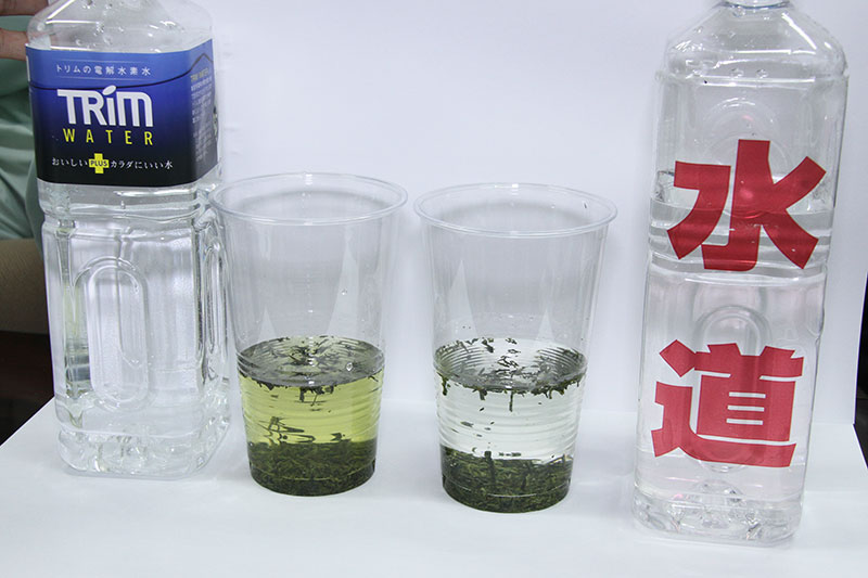 日本トリムの電解水素水と水道水でお茶の抽出力の比較実験