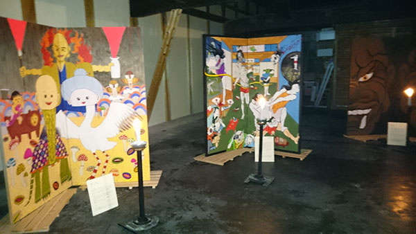 赤岡町の狐の嫁入り行列 絵金と村岡マサヒロさんの屏風絵