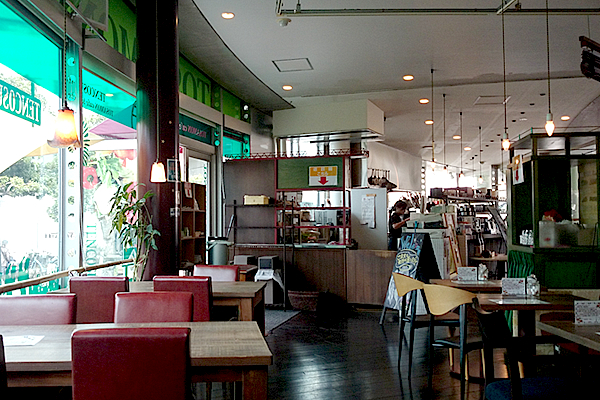 TENCOSU CAFE テーブル付近