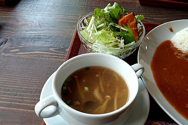 TENCOSU CAFE サラダとカレー