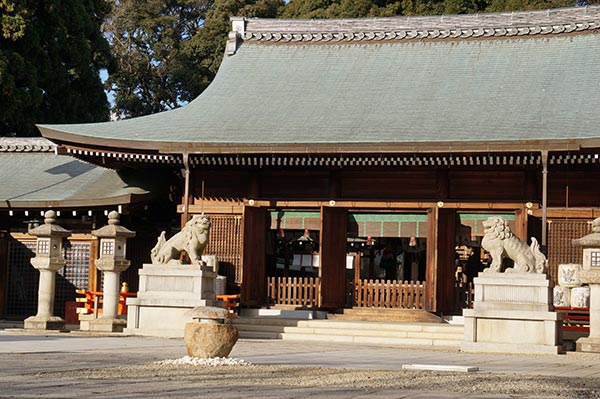 龍馬の墓 京都霊山護国神社の本堂