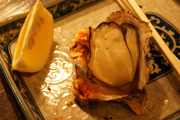 かき焼き てっぱんの焼けた牡蠣